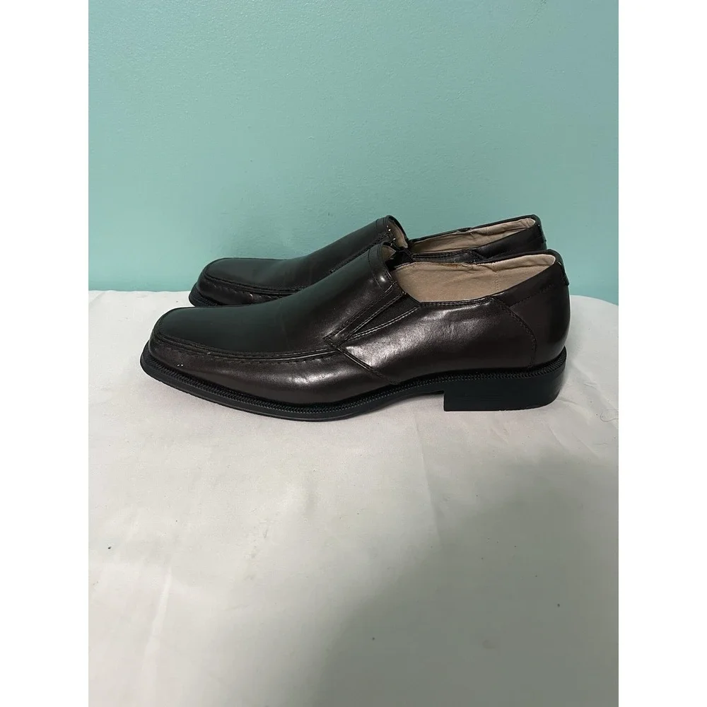 Bass & Co. Men's Slip On Sutton Oxford Leather Shoe Mahogany Brown Size 12 S-445